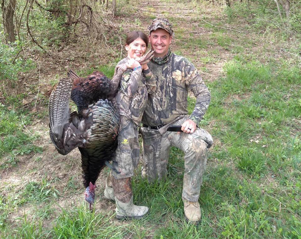 Avery Hines hunting with her dad